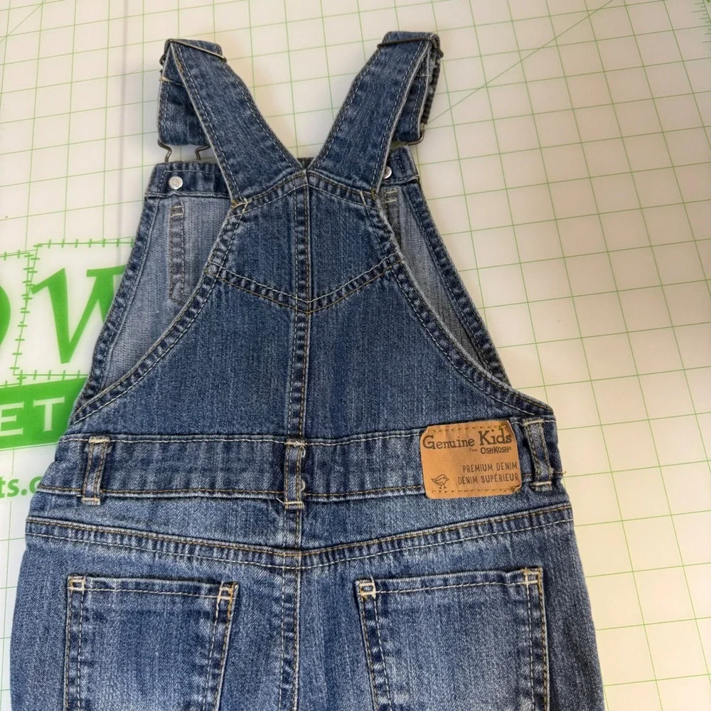 Y2K Denim Light Wash Girls 3T Overalls Genuine Kids Oshkosh cotton outdoor